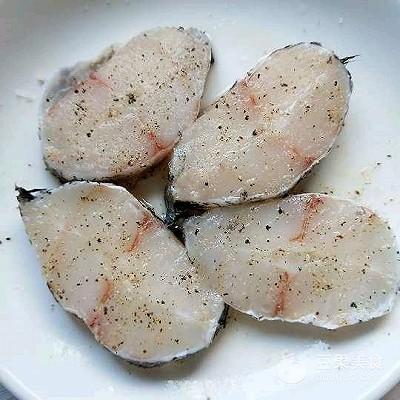 清蒸鳕鱼正确做法（鳕鱼8种最佳吃法）(5)