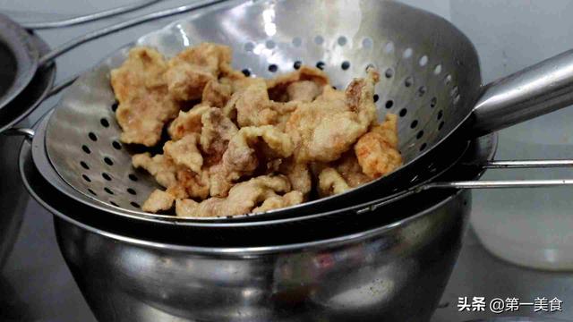 锅包肉最正宗的配方做法（厨师长锅包肉最正宗的做法）(8)