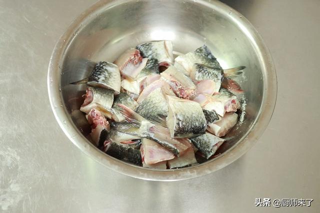 豆豉鲮鱼罐头做法大全窍门（鲮鱼做罐头鱼的方法）(4)