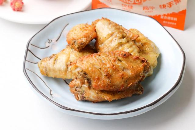 鸡翅可以用空气炸锅做的美食（空气炸锅烤鸡翅膀的做法）(11)