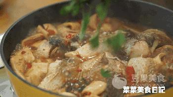 外酥里嫩的香辣鱼（香辣鱼鲜嫩爽口的做法）(6)