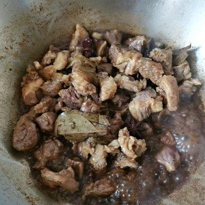 红烧牛肉的经典做法（红烧牛肉的风味）(10)