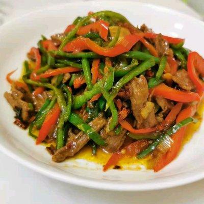 牛肉炒青红椒的做法（青红椒爆炒牛肉）(9)