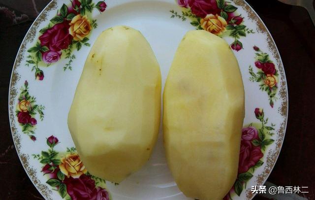 炝炒土豆丝最好吃的做法（炝土豆丝的家常做法简单）(2)
