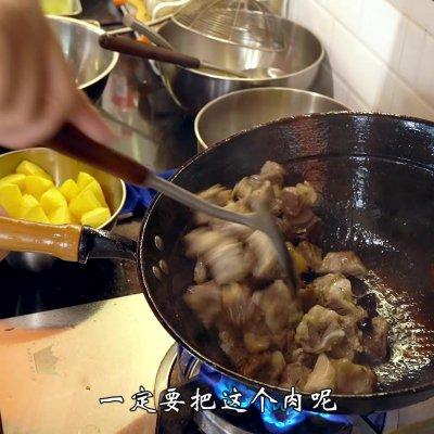 最简单的土豆烧牛肉（土豆烧牛肉口感丰富特别下饭）(5)