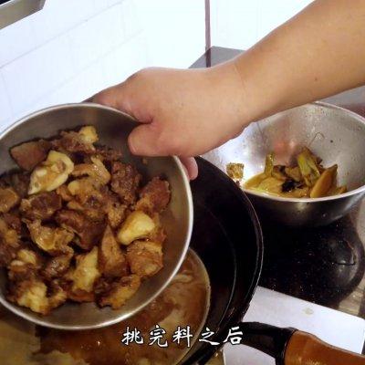 最简单的土豆烧牛肉（土豆烧牛肉口感丰富特别下饭）(8)