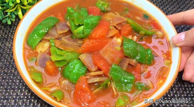 西红柿炒土豆片（番茄炒土豆怎么做好吃）(1)
