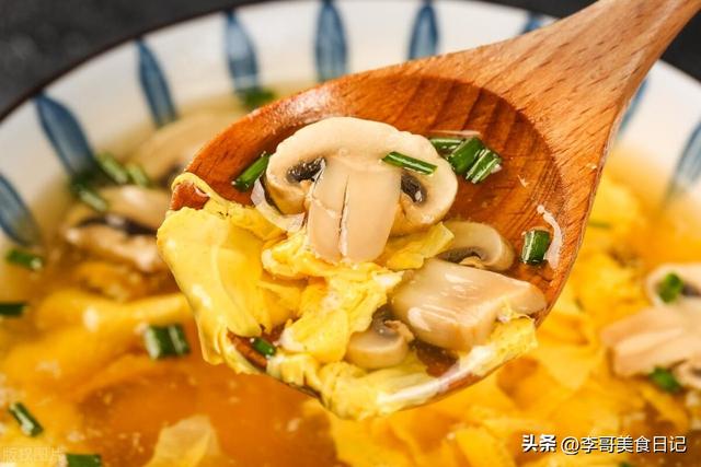 冬瓜蘑菇汤的做法（冬瓜口蘑怎么炒好吃）(3)